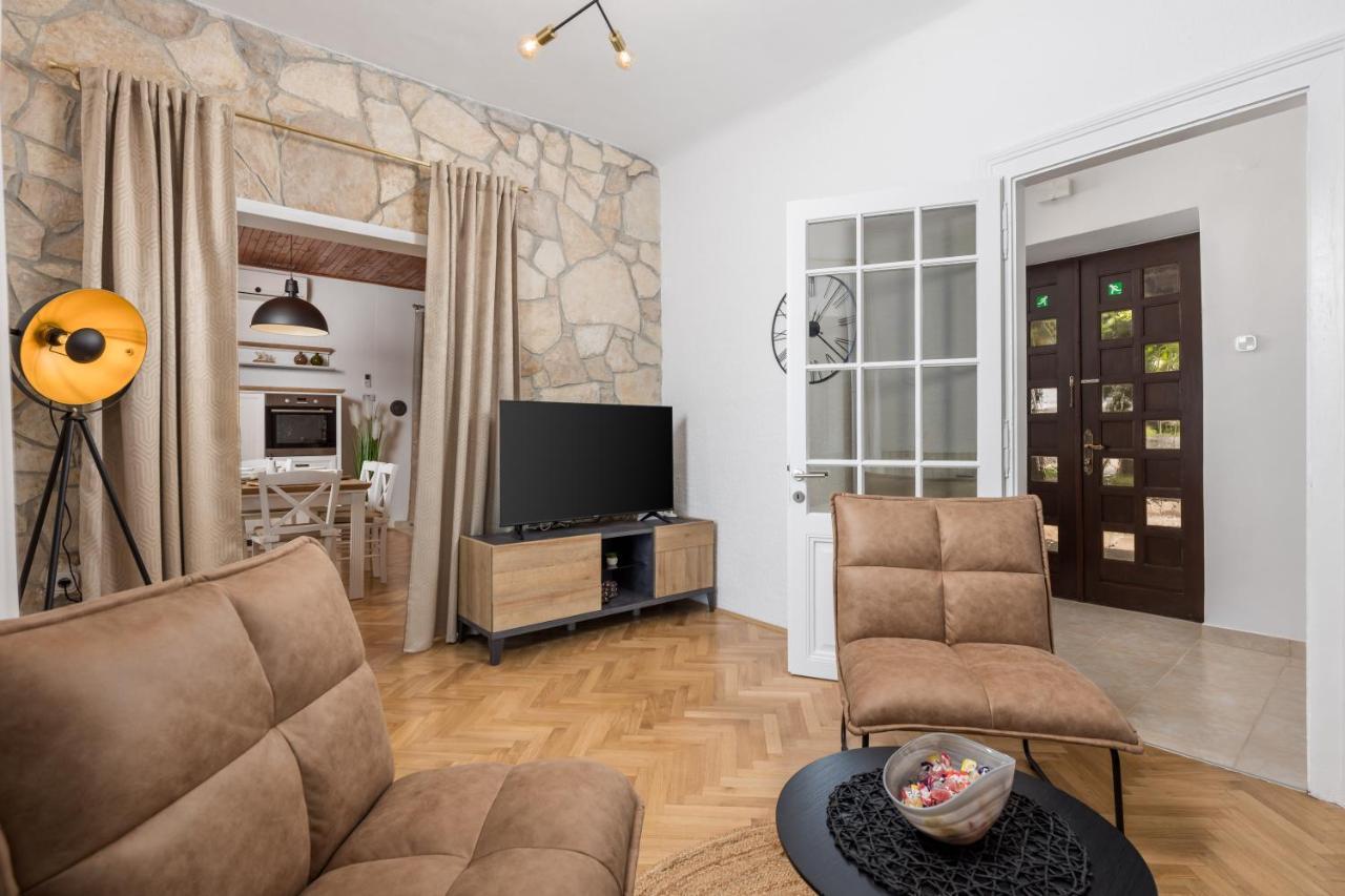 Apartment Carmen Матули Екстериор снимка
